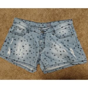 Shorts with Star Pattern